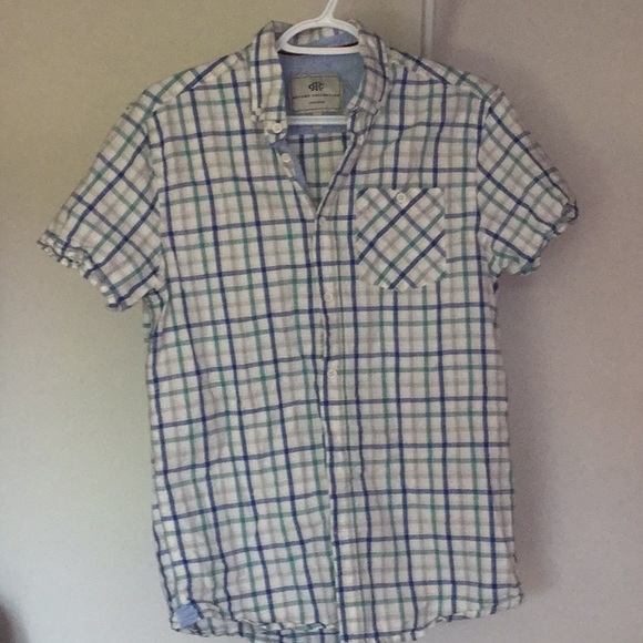 Short sleeve button up shirt - Picture 1 of 2